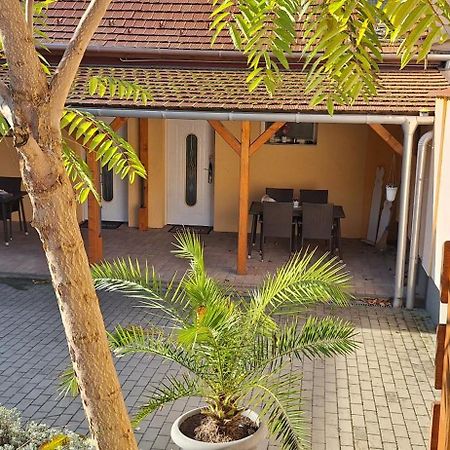 Paradise Apartmanhaz Eger Exterior photo